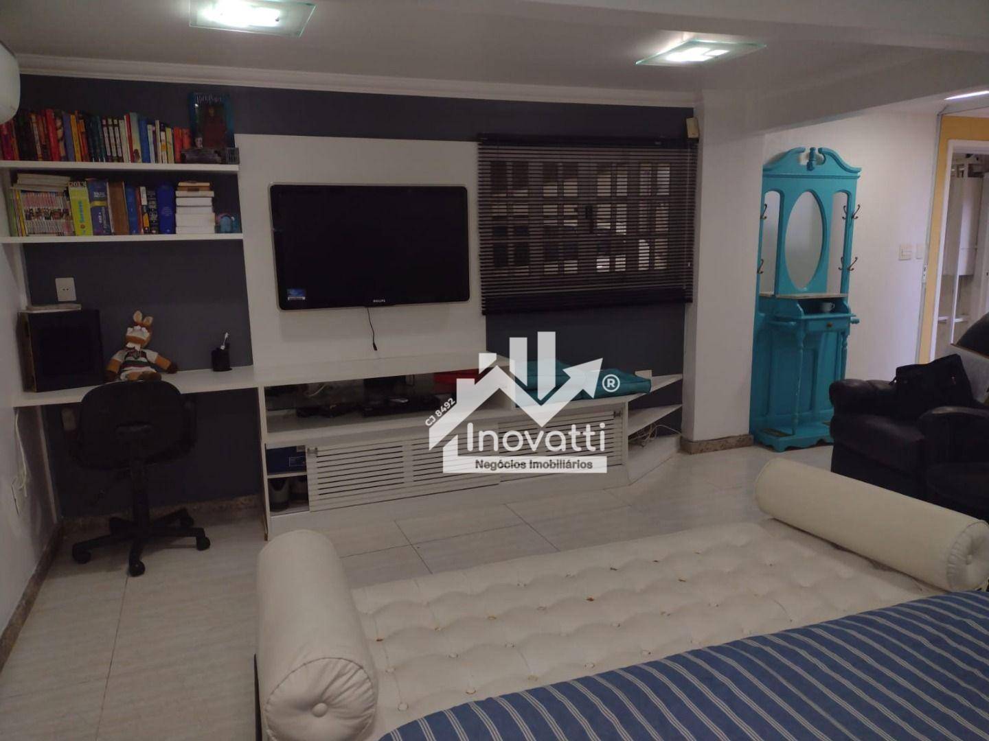 Casa à venda com 3 quartos, 350m² - Foto 26