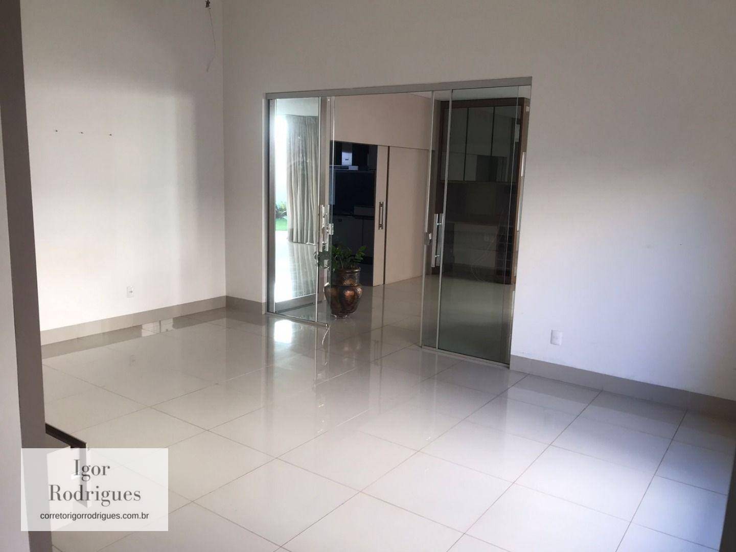 Casa à venda com 3 quartos, 254m² - Foto 12