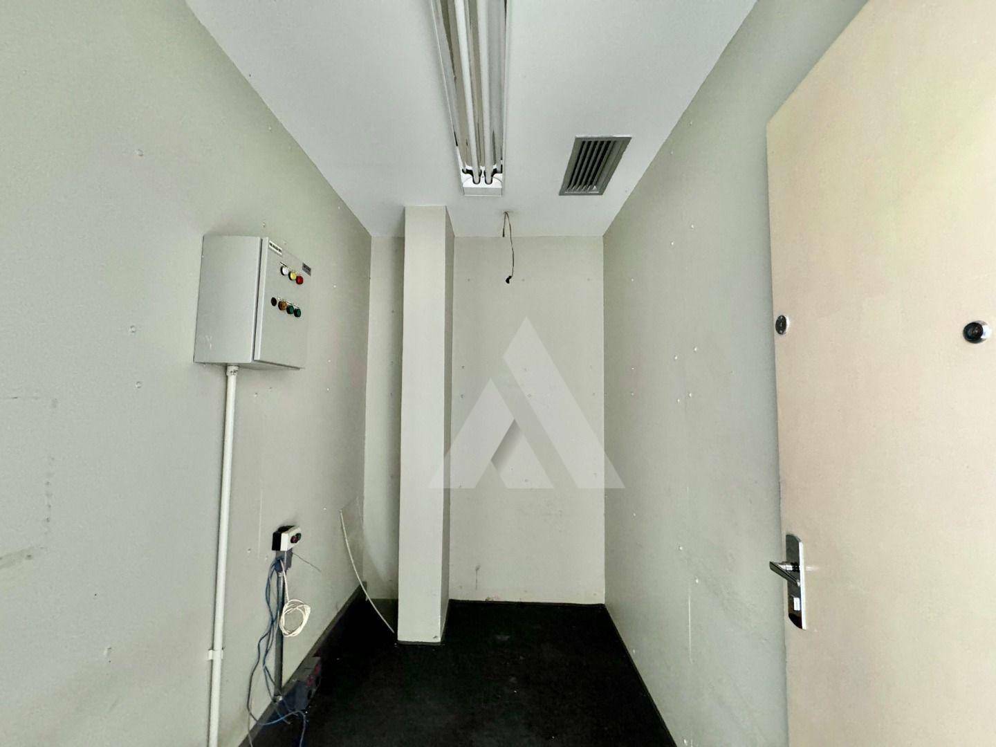 Prédio Inteiro para alugar, 740m² - Foto 19
