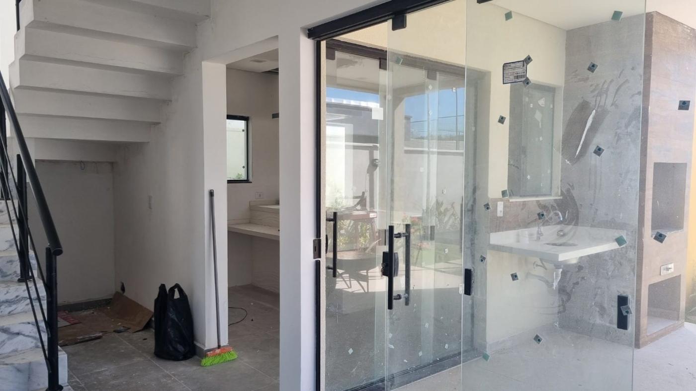 Casa à venda com 3 quartos, 340m² - Foto 14