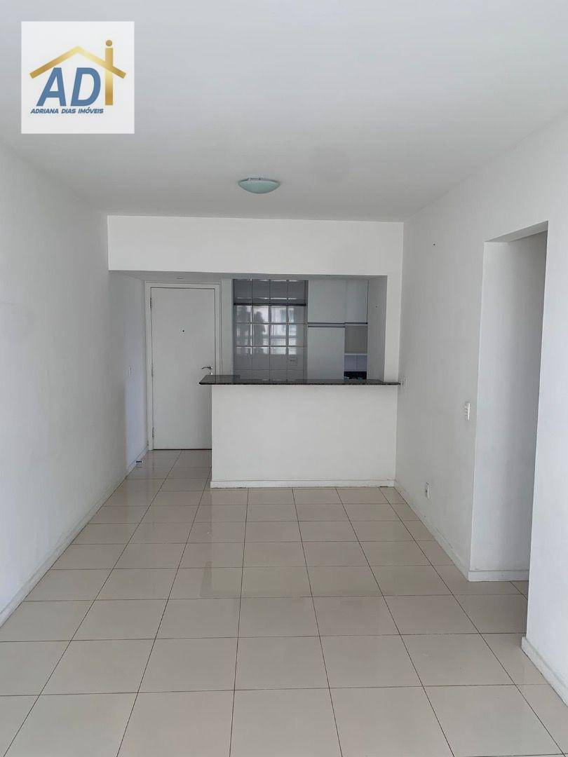 Apartamento para alugar com 3 quartos, 87m² - Foto 2