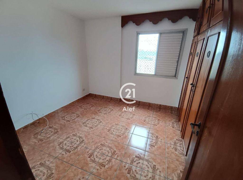 Apartamento à venda com 2 quartos, 80m² - Foto 11