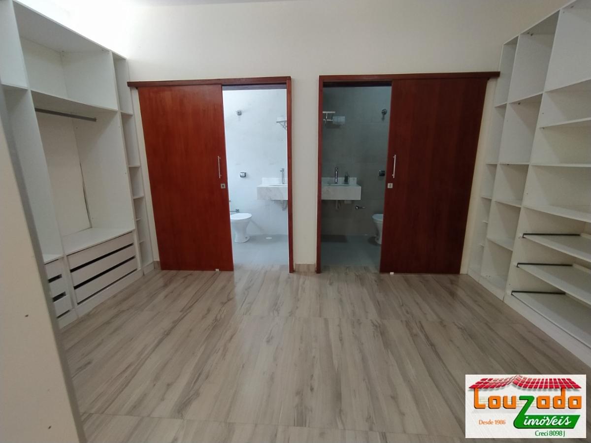 Sobrado à venda com 7 quartos, 300m² - Foto 14