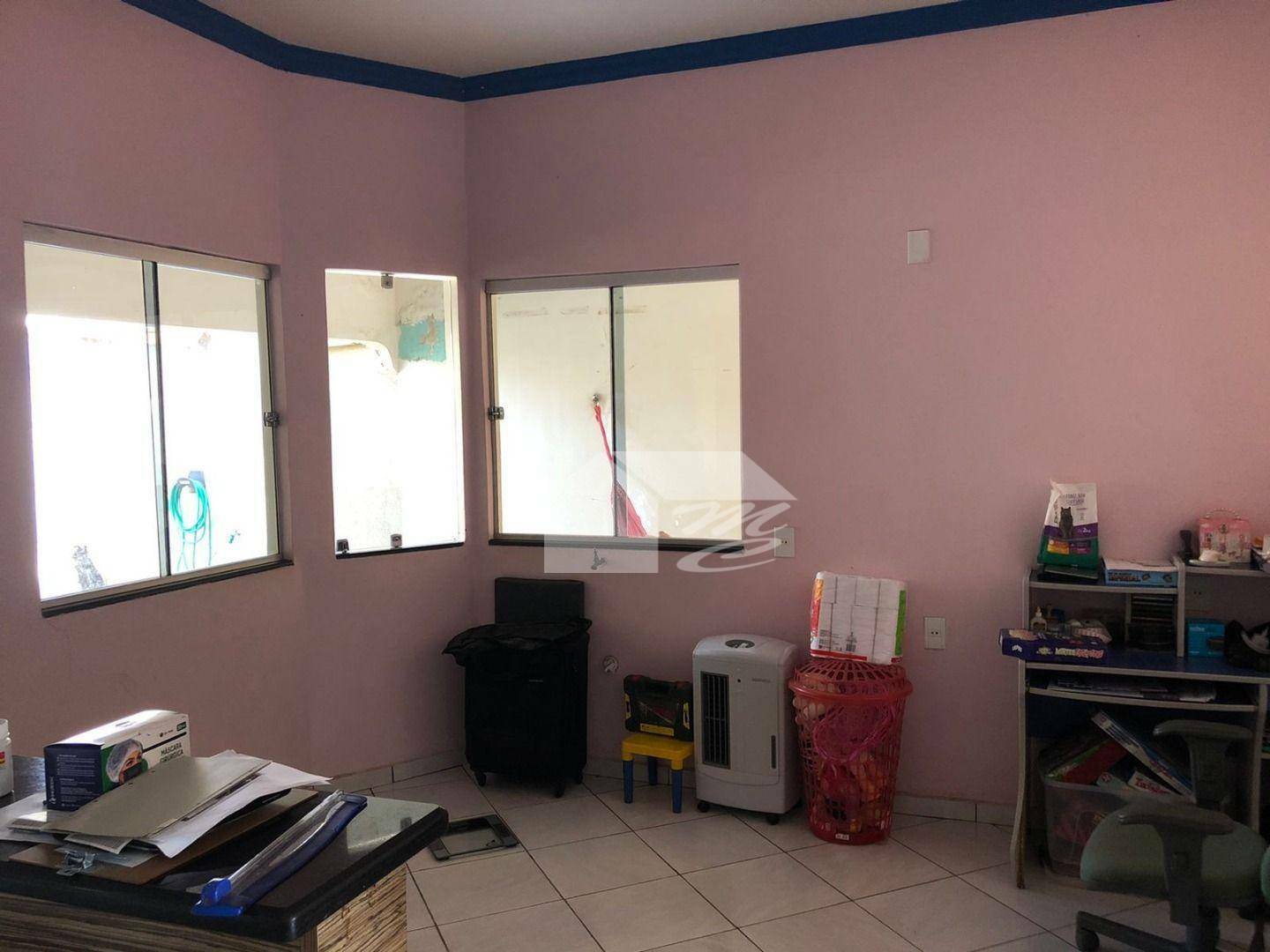 Casa à venda com 4 quartos, 200m² - Foto 9