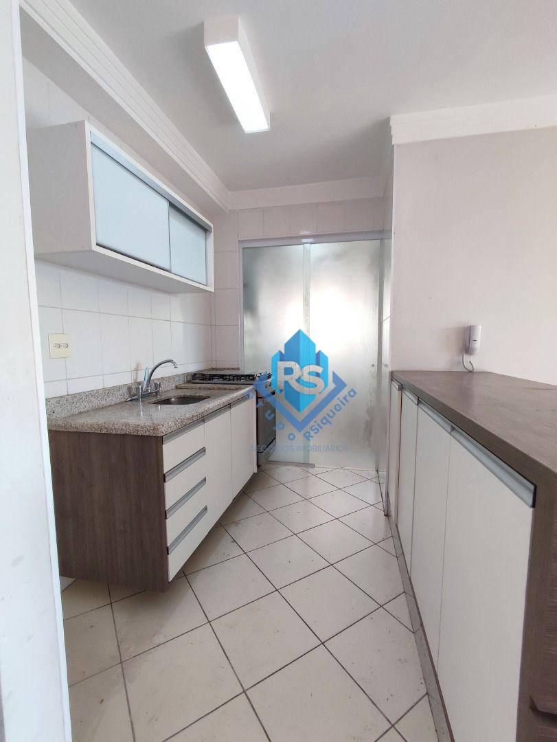 Apartamento à venda com 2 quartos, 58m² - Foto 13