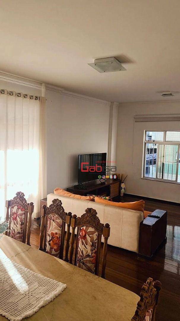 Apartamento à venda com 3 quartos, 243m² - Foto 8