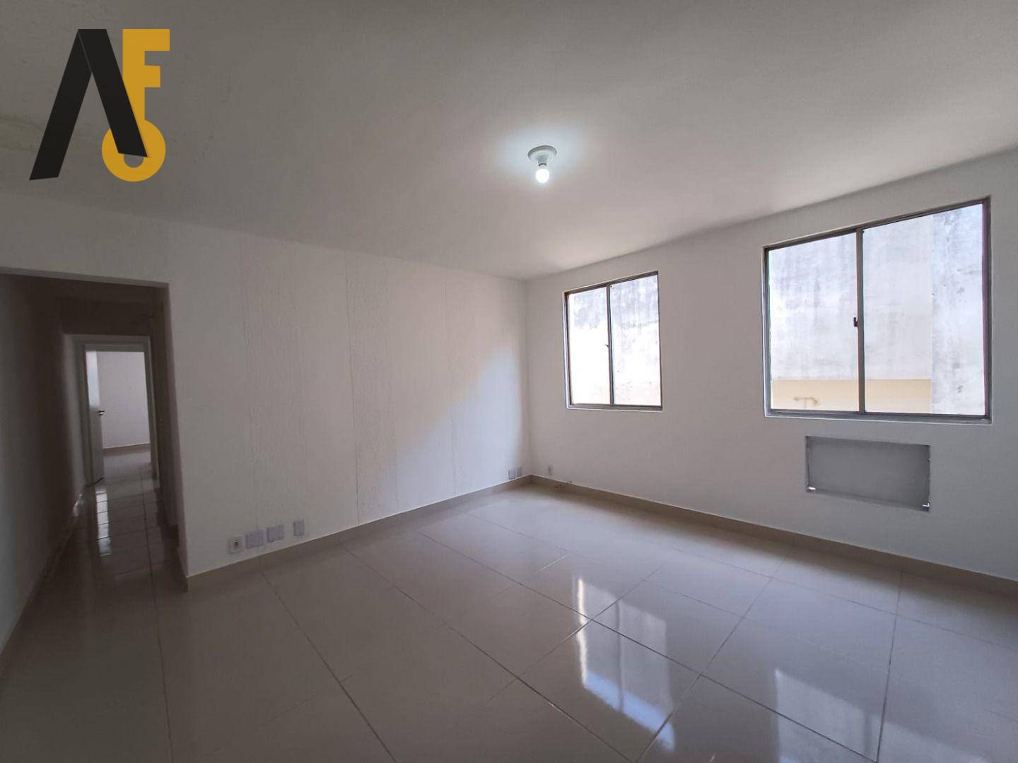 Apartamento à venda com 2 quartos, 63m² - Foto 3