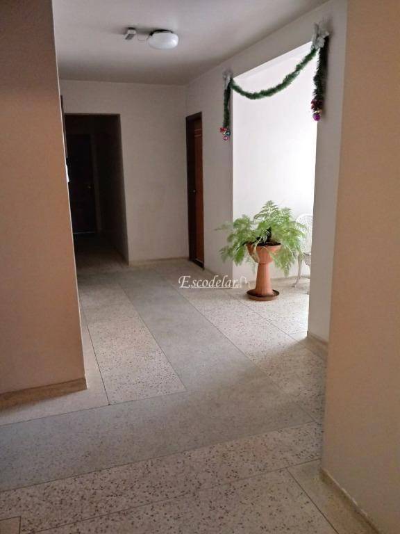 Apartamento à venda com 4 quartos, 200m² - Foto 18