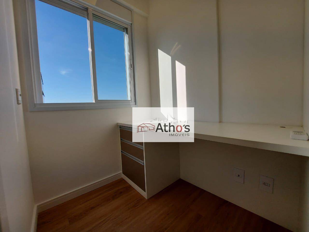 Apartamento para alugar com 1 quarto, 55m² - Foto 8