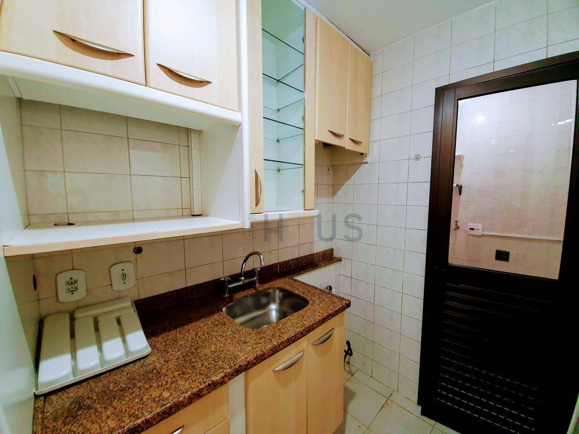 Apartamento para alugar com 2 quartos, 72m² - Foto 11