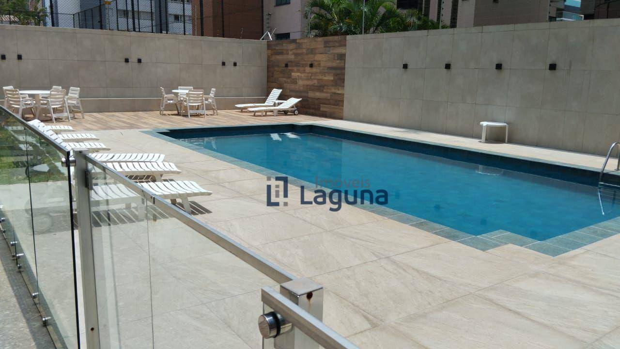 Apartamento para alugar com 4 quartos, 263m² - Foto 20