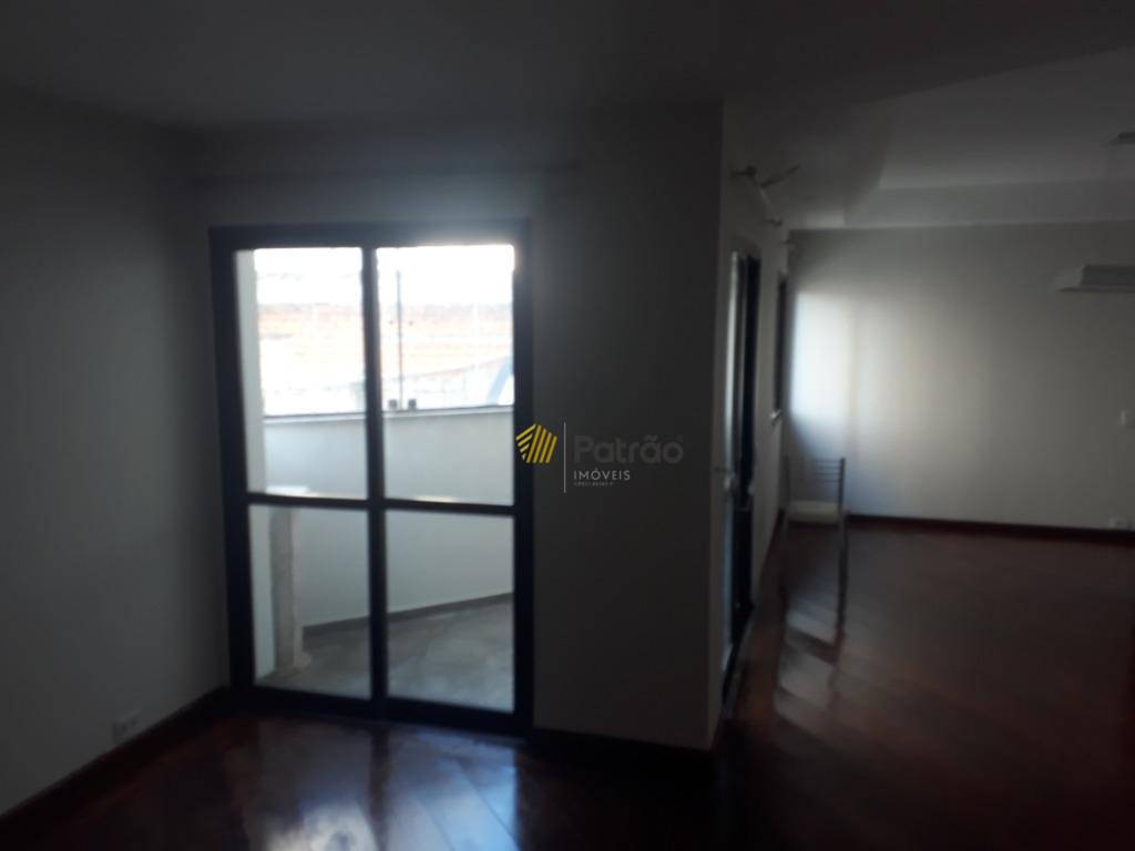 Apartamento à venda com 3 quartos, 153m² - Foto 9