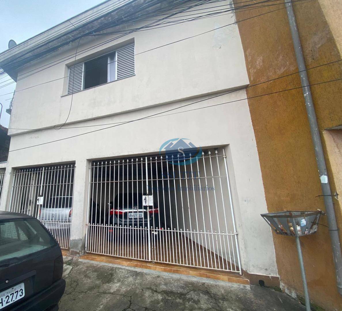 Casa à venda com 3 quartos, 250m² - Foto 1