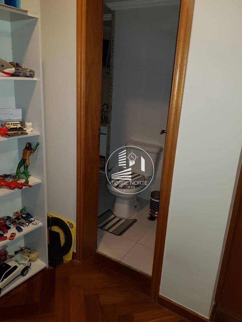 Apartamento à venda com 4 quartos, 220m² - Foto 27