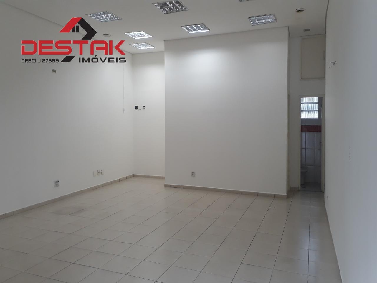 Prédio Inteiro para alugar, 70m² - Foto 3