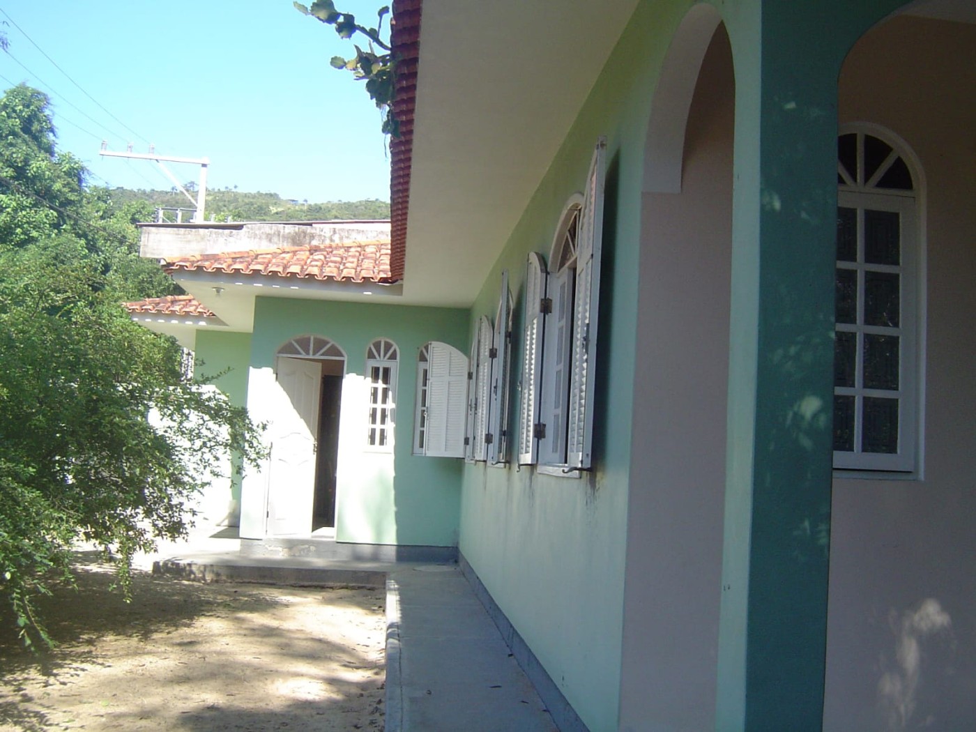 Casa à venda com 4 quartos, 150m² - Foto 3