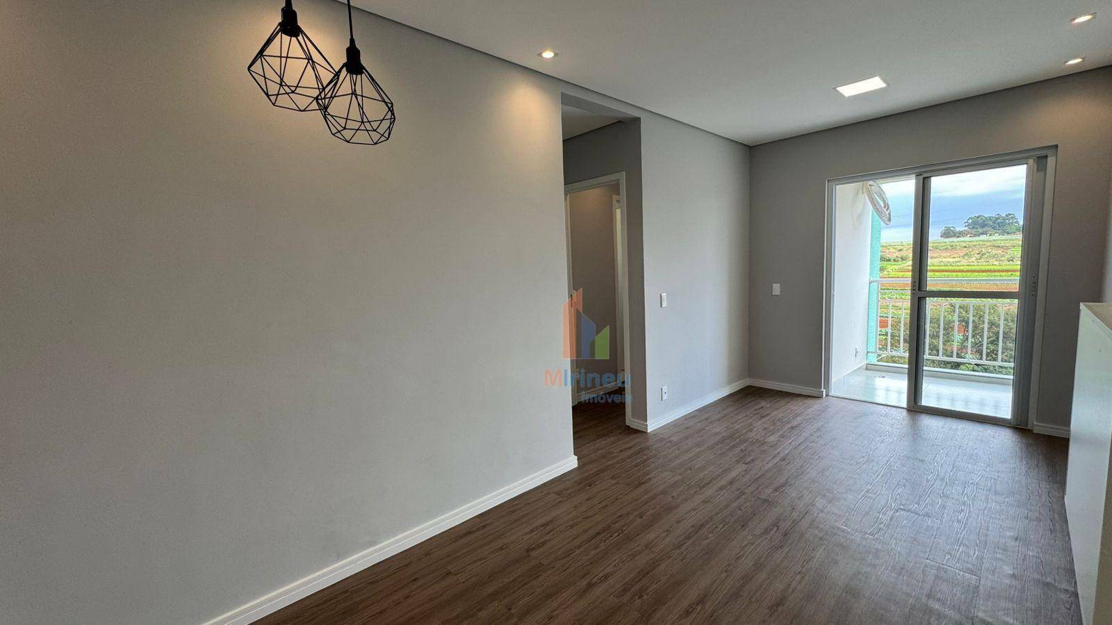 Apartamento para alugar com 2 quartos, 60m² - Foto 4
