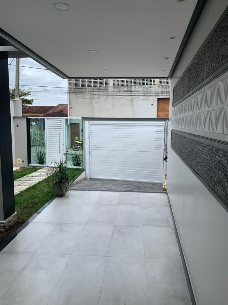 Casa à venda com 3 quartos, 200m² - Foto 2