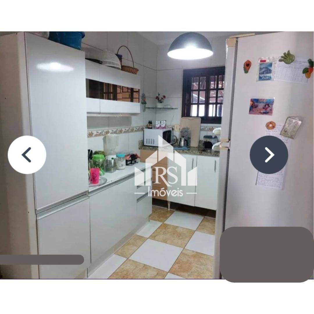 Casa à venda com 4 quartos, 252m² - Foto 4