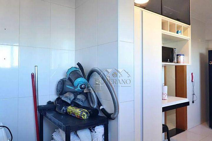 Apartamento à venda com 2 quartos, 72m² - Foto 10