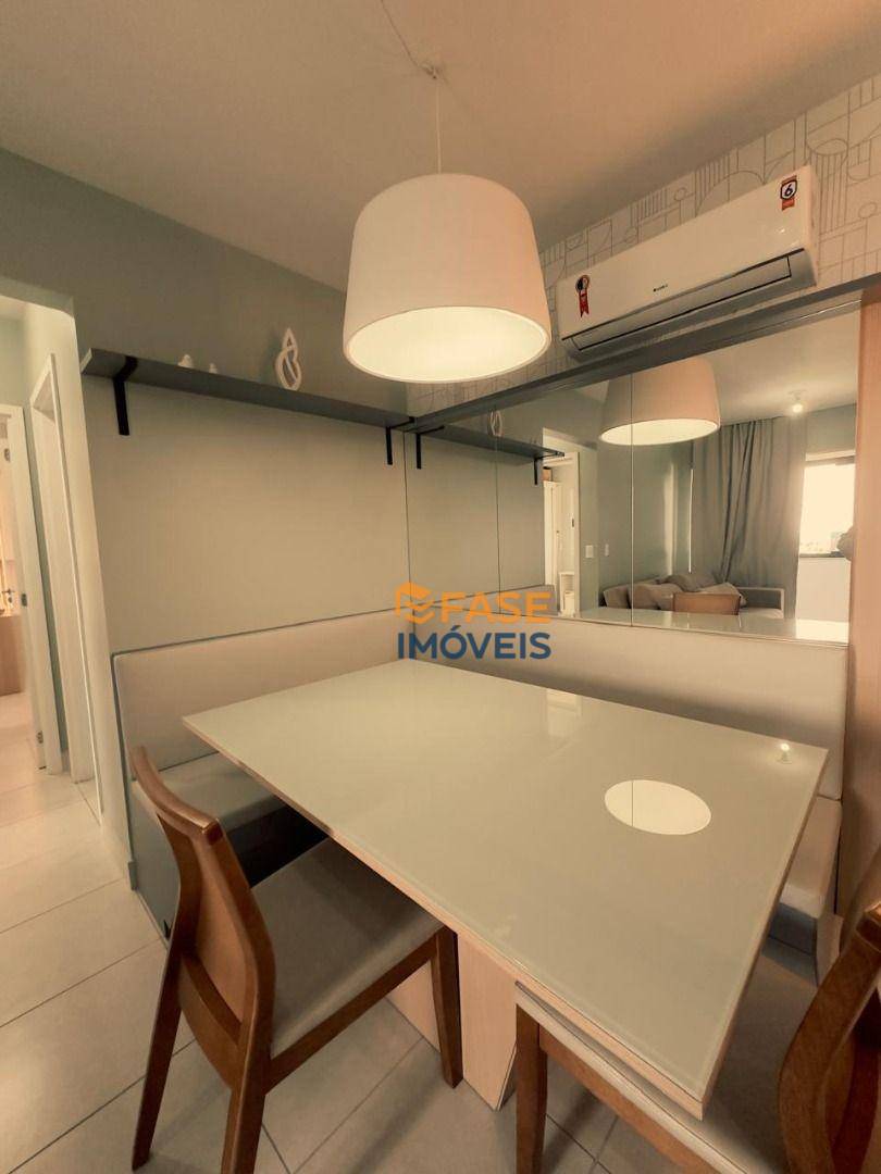 Apartamento à venda com 2 quartos, 63m² - Foto 11