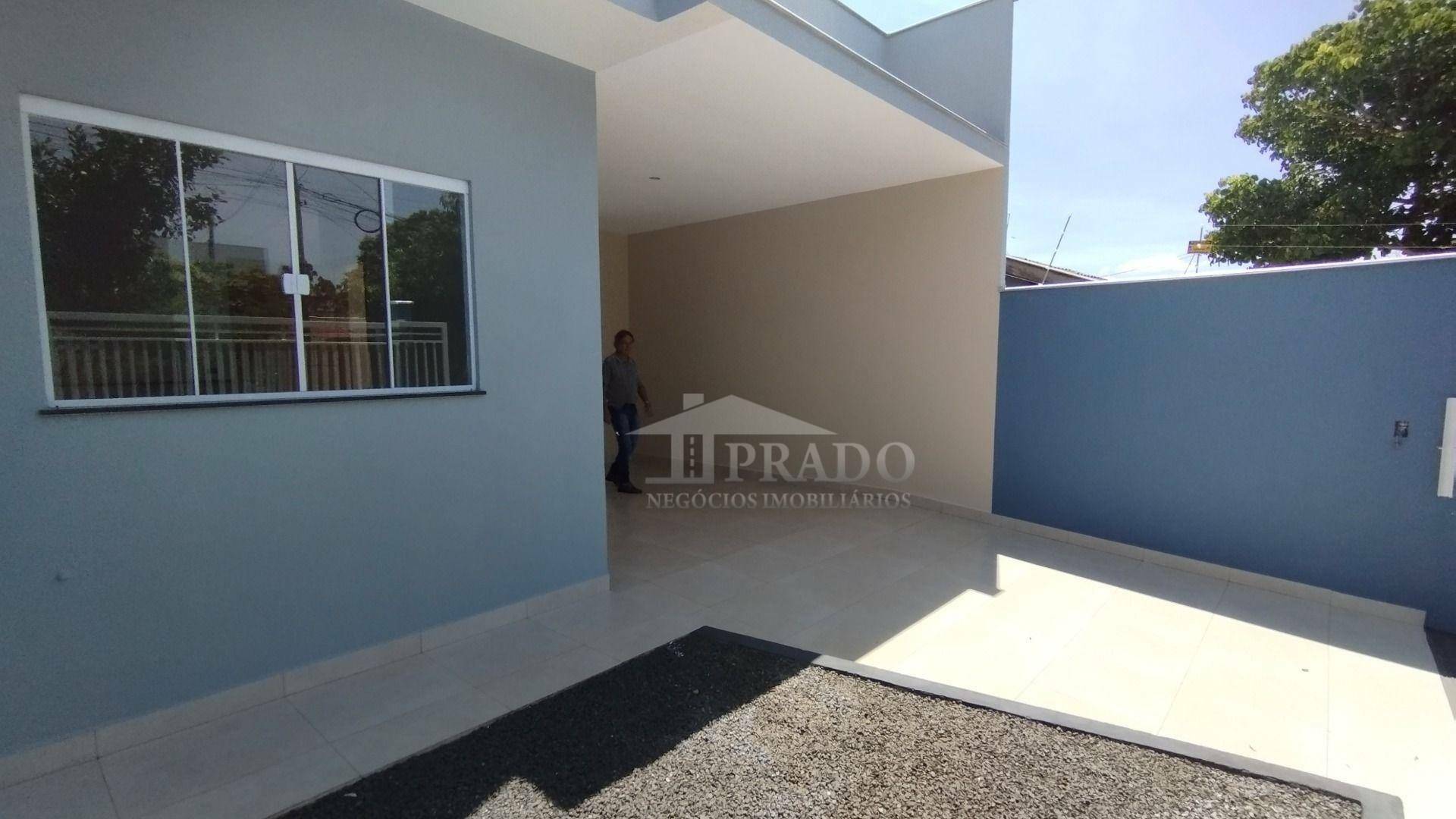 Casa à venda com 2 quartos, 70m² - Foto 3