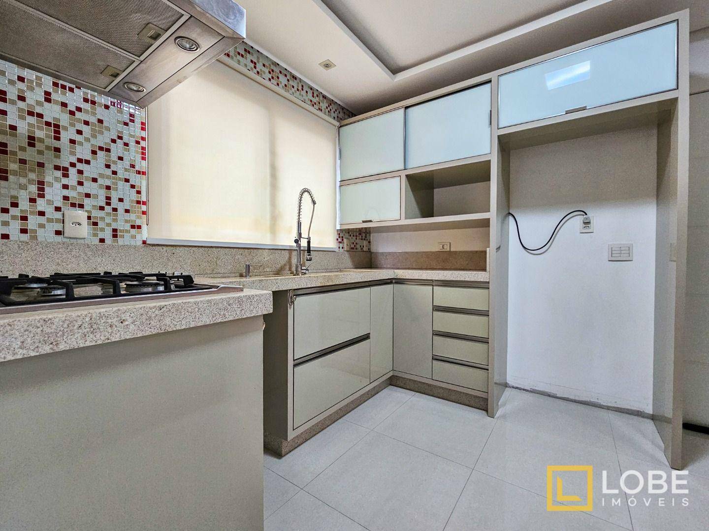 Apartamento à venda com 3 quartos, 167m² - Foto 8