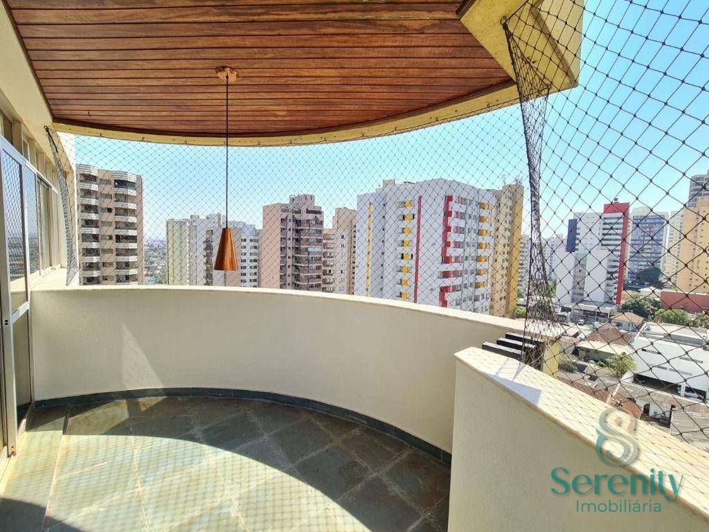 Apartamento para alugar com 4 quartos, 300m² - Foto 8