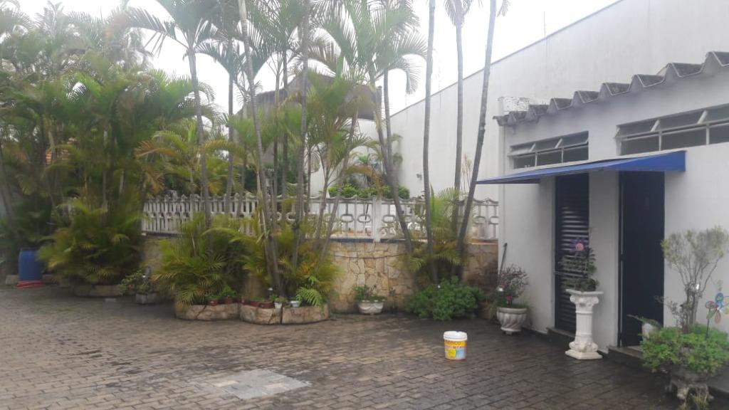 Sobrado à venda e aluguel com 3 quartos, 307m² - Foto 25