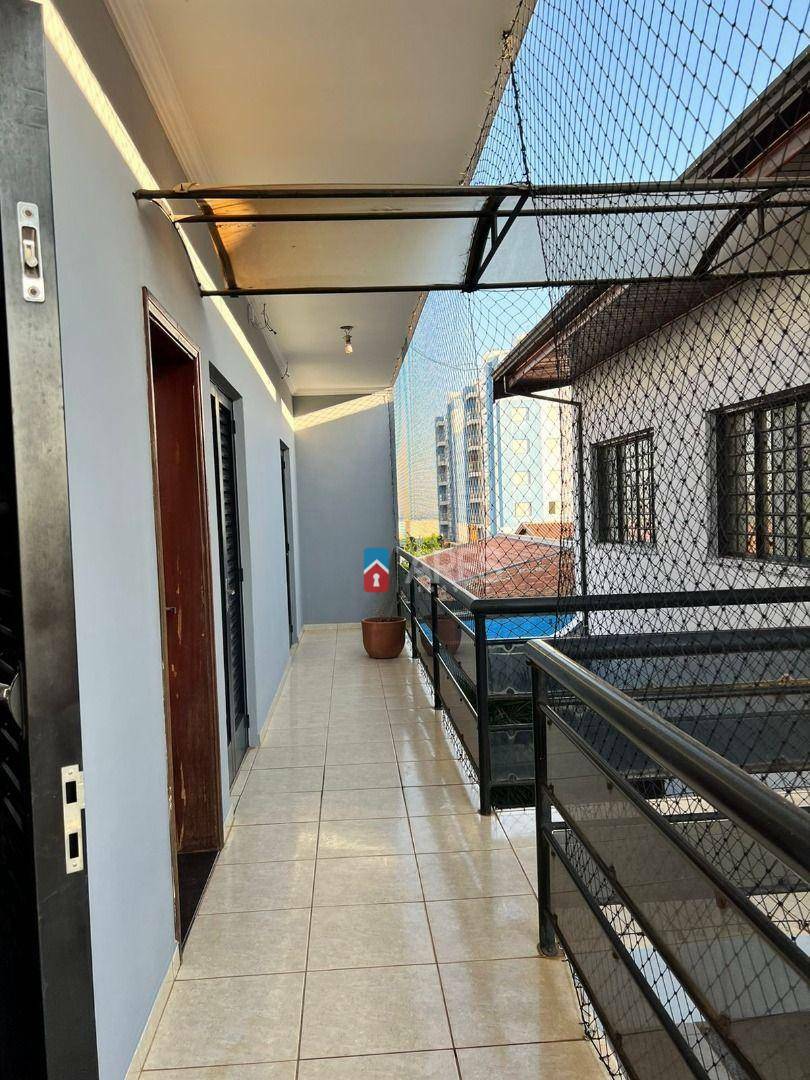 Casa para alugar com 3 quartos, 460m² - Foto 35