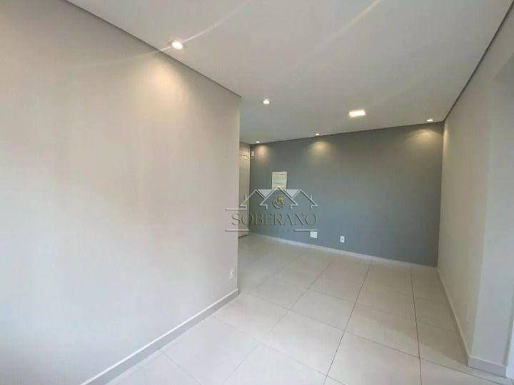 Apartamento à venda e aluguel com 2 quartos, 42m² - Foto 11