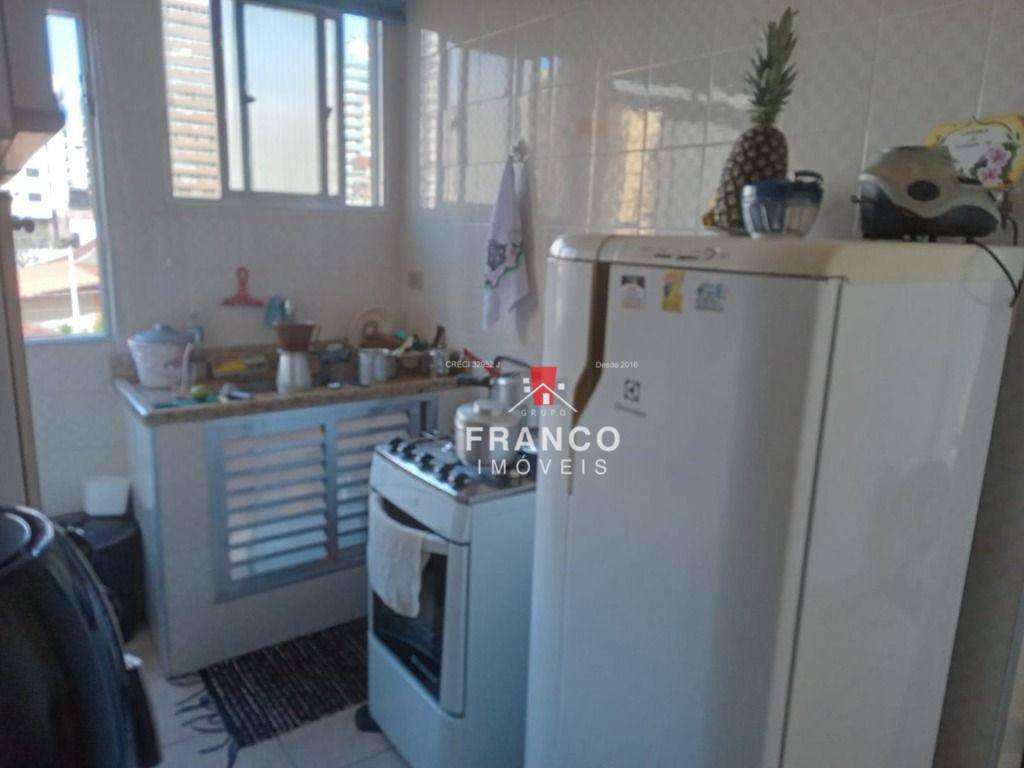 Apartamento à venda com 1 quarto, 58m² - Foto 4