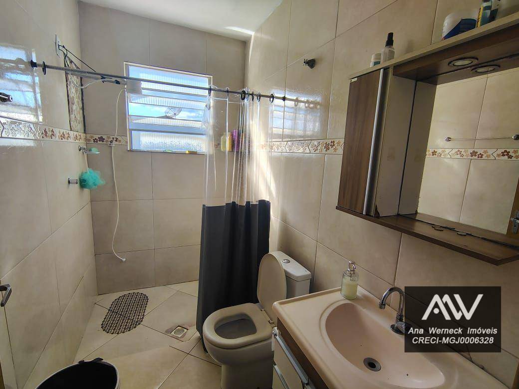 Casa à venda com 8 quartos, 220m² - Foto 6