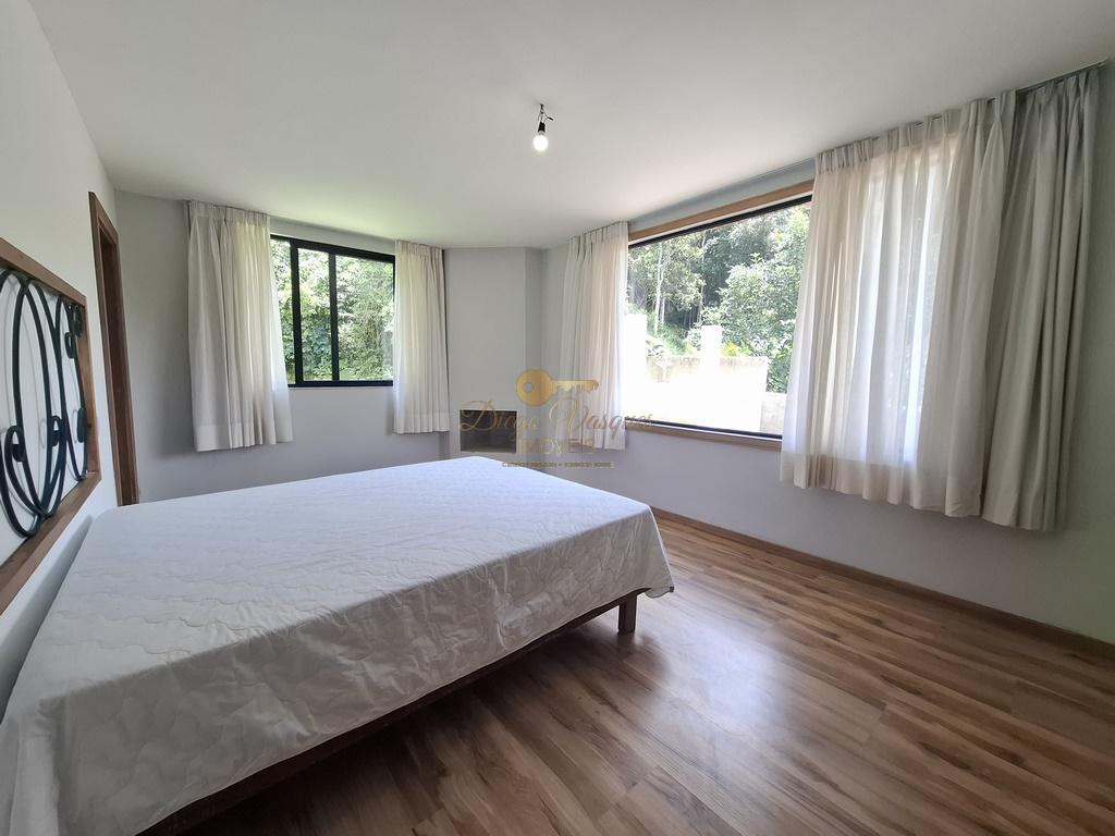 Casa à venda com 4 quartos, 2490m² - Foto 16