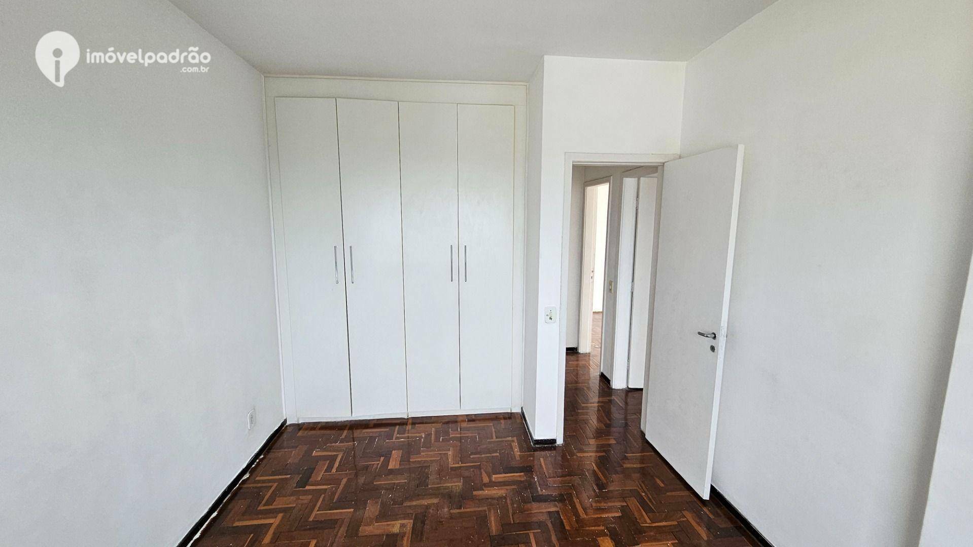 Apartamento para alugar com 3 quartos, 120m² - Foto 27