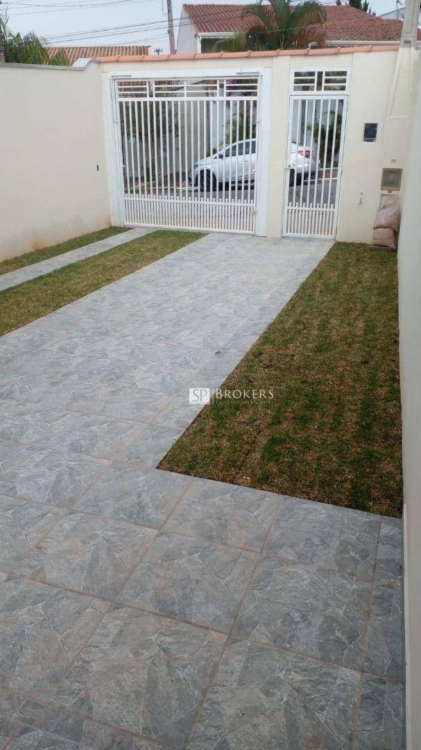 Casa à venda com 3 quartos, 122m² - Foto 1