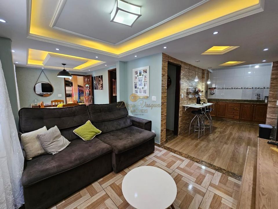 Casa à venda com 4 quartos, 145m² - Foto 1