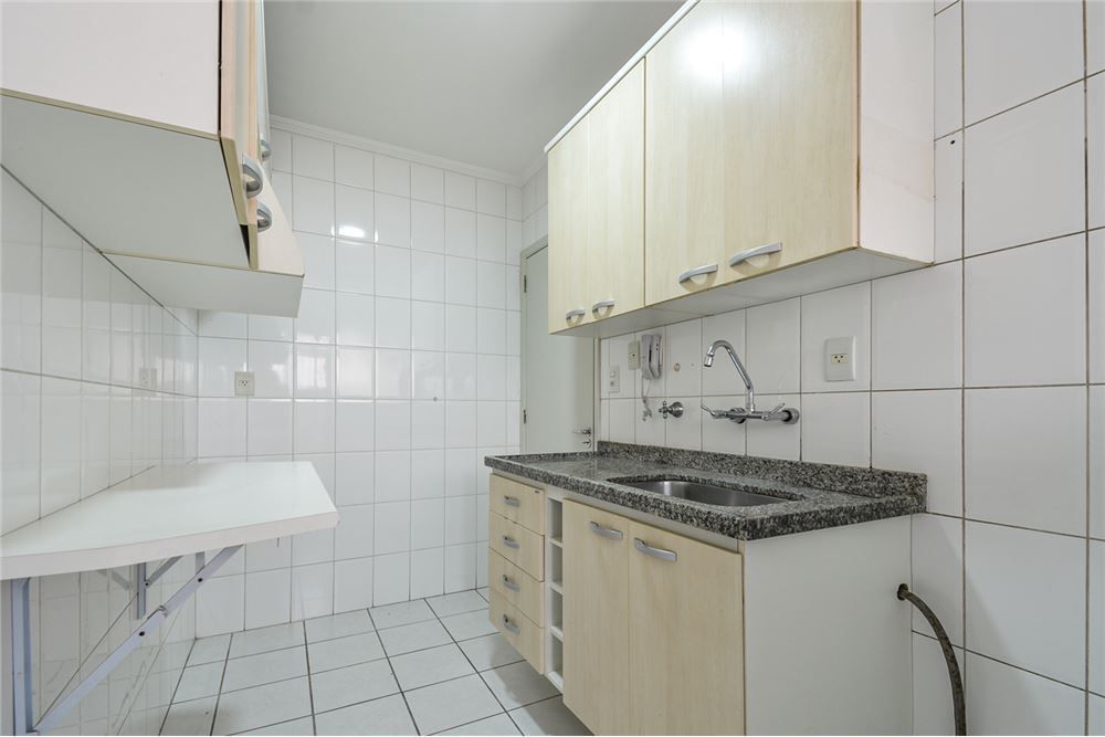 Apartamento à venda com 2 quartos, 65m² - Foto 29