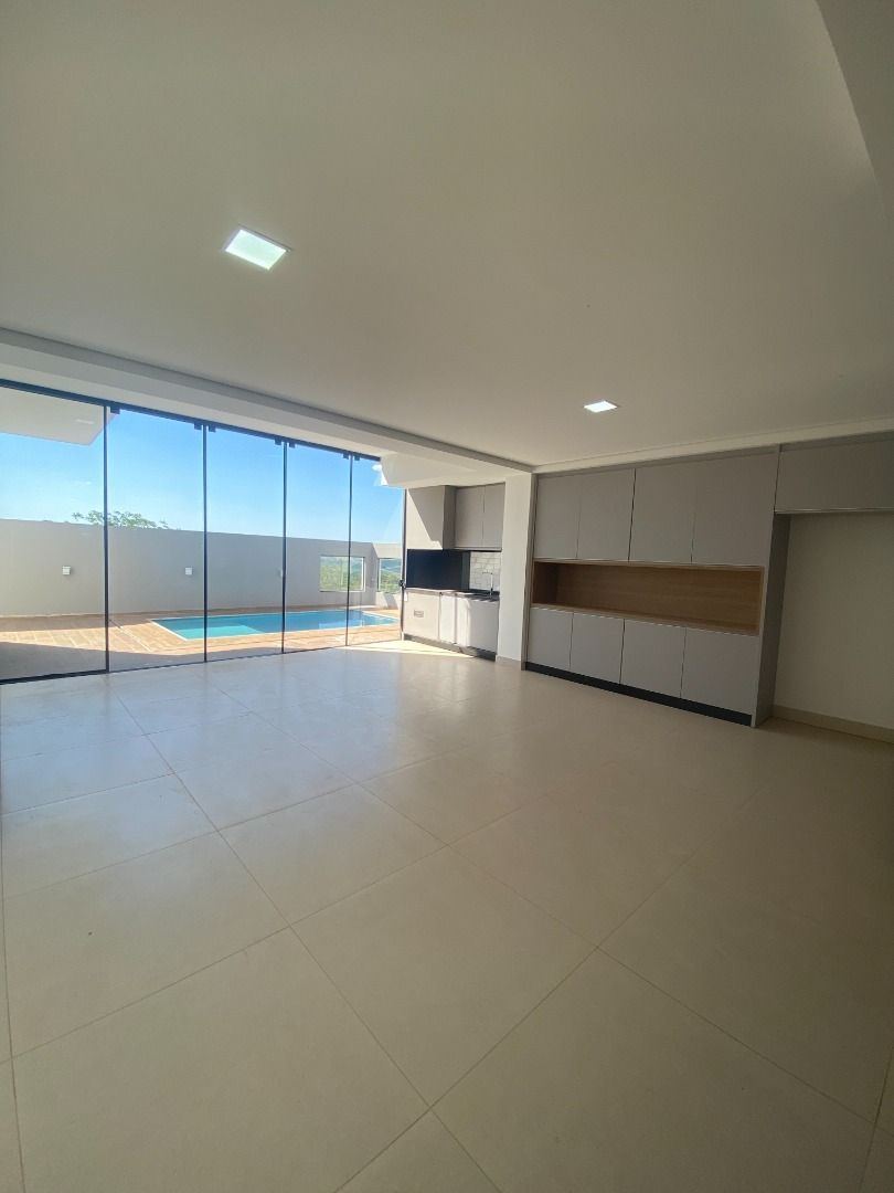 Casa à venda com 4 quartos, 280m² - Foto 12