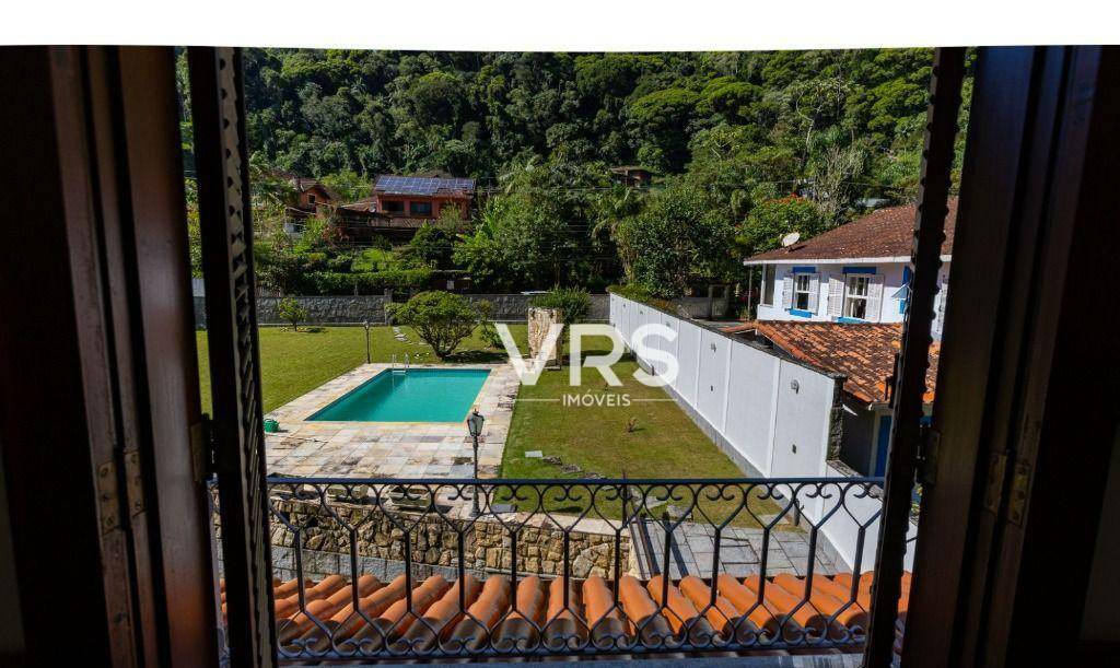 Casa de Condomínio à venda e aluguel com 5 quartos, 300m² - Foto 27