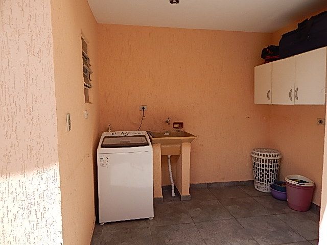 Casa à venda com 2 quartos, 150m² - Foto 20