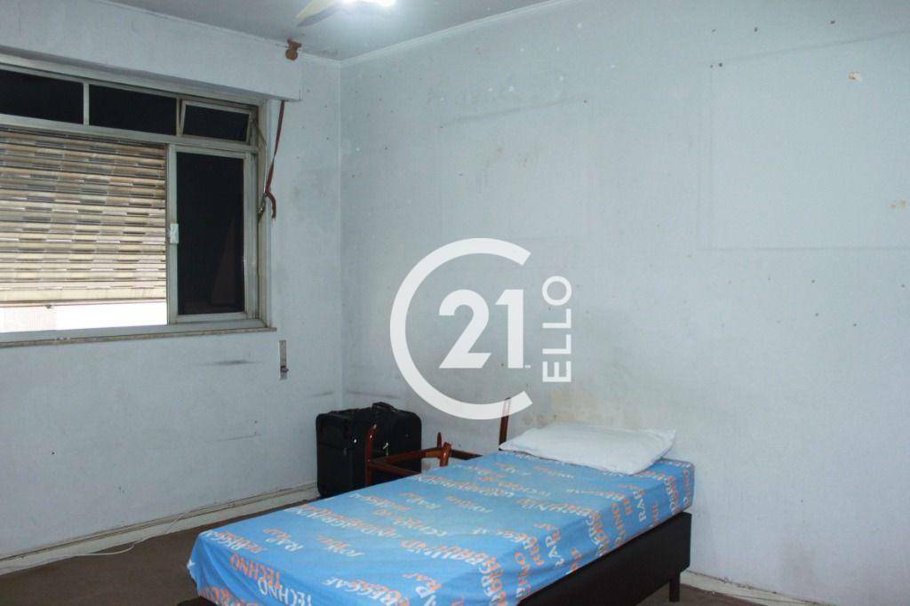 Apartamento à venda com 3 quartos, 240m² - Foto 12