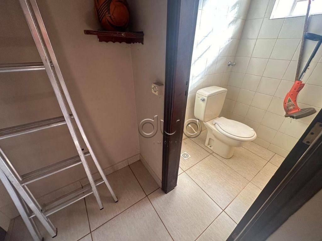 Casa à venda com 4 quartos, 304m² - Foto 19