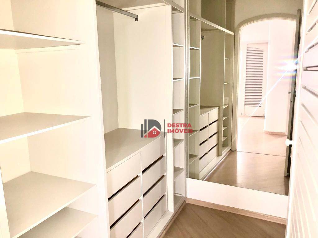 Apartamento à venda com 3 quartos, 141m² - Foto 20