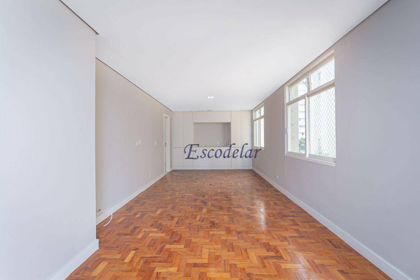 Apartamento à venda com 3 quartos, 135m² - Foto 5