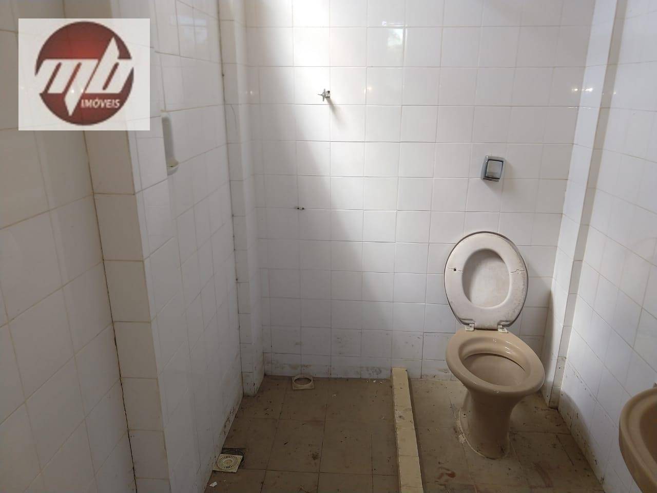 Casa à venda com 2 quartos, 190m² - Foto 2