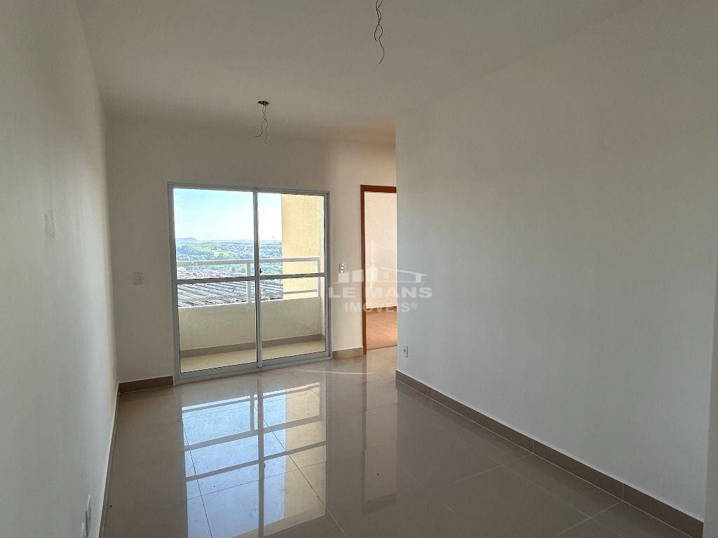 Apartamento à venda com 2 quartos, 68m² - Foto 13