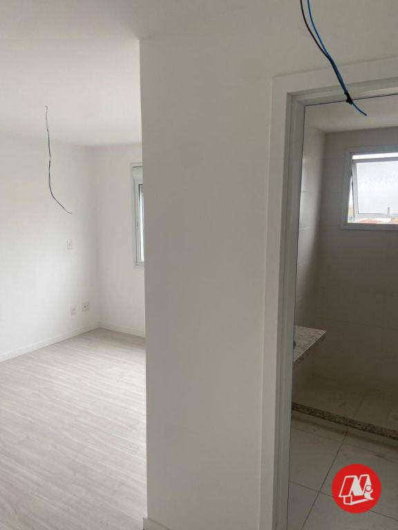 Apartamento à venda com 2 quartos, 79m² - Foto 9