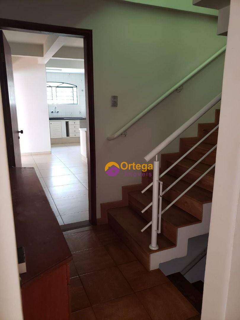 Sobrado para alugar com 5 quartos, 350m² - Foto 19