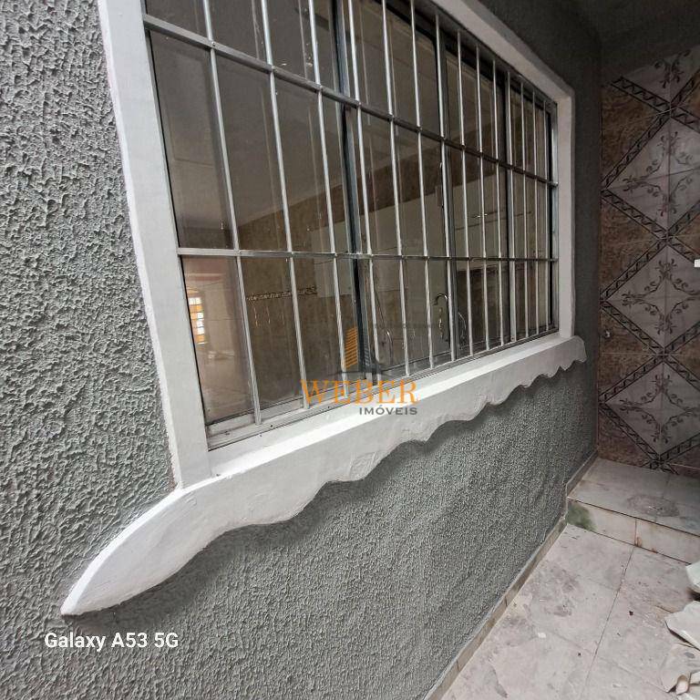 Sobrado à venda com 3 quartos, 240m² - Foto 11